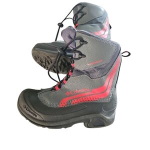 Size 2 Columbia waterproof winter boots‎